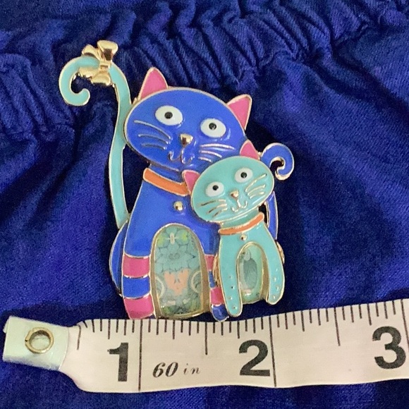Kitty cat  brooch in Richey colors blues turquoise pinks orange. - Picture 3 of 4